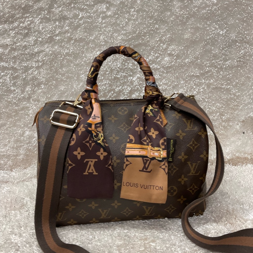 Authentic Louis Vuitton Speedy 30